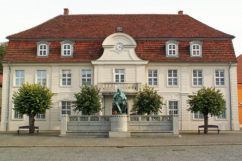 ... Reuterstadt Stavenhagen mit ihrem Museum für niederdeutsche Literatur