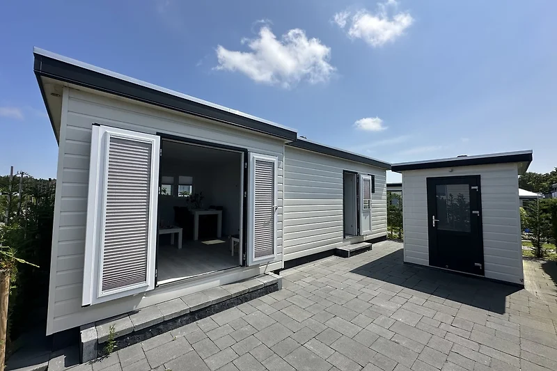 Schönes Luxus-Chalet mit Gartenhaus zu vermieten