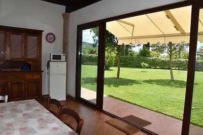 Casa al mare con giardino privato