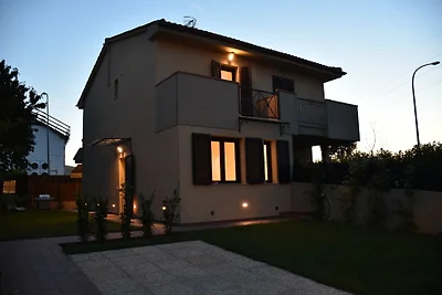 Casa al mare con giardino privato