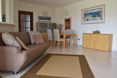 Wohnung mit Balkon und Meerblick