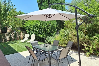 Villa Rita - grande giardino privato a soli 6 minuti a piedi dalla spiaggia