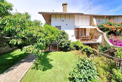 Villa Rita - grande giardino privato a soli 6 minuti a piedi dalla spiaggia