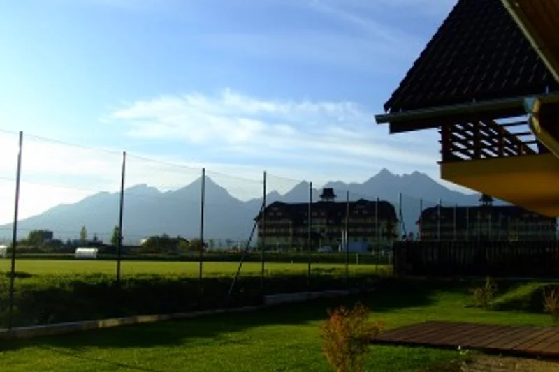 Uitzicht vanaf het terras op de Hoge Tatra