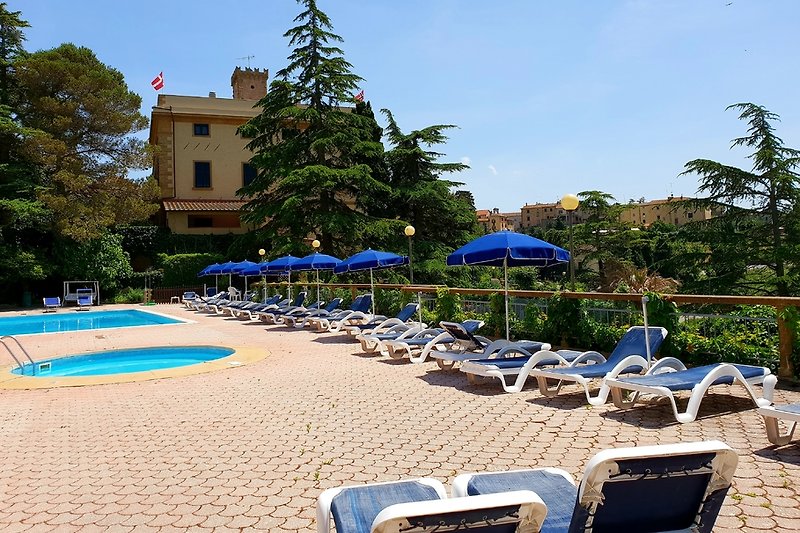 Residence Villa Elena. Swimmingpool