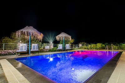 Villa Erato, Schwimmbad, Pitsidia