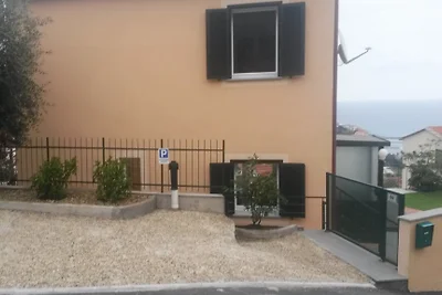 Villa Mira Maurizio con vista mare