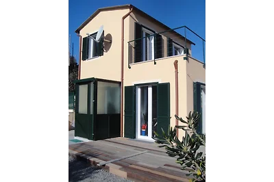 Villa Mira Maurizio con vista mare