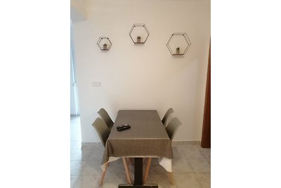 Apartmani Simona- Lopar