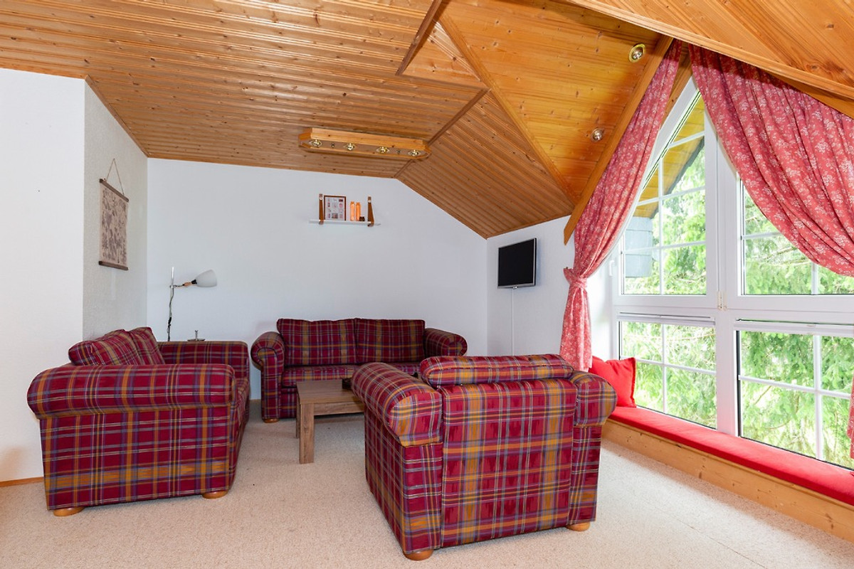 Landhaus Schnorrenberg; Die Esche in Hellenthal - Firma Landhaus