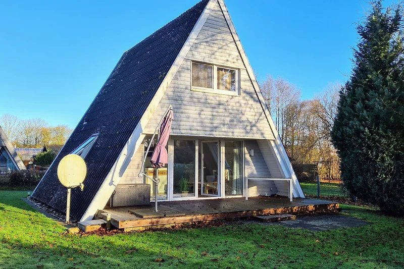 Südansicht aus dem Garten