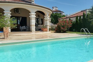 Villa Klinkert m Privatem Pool