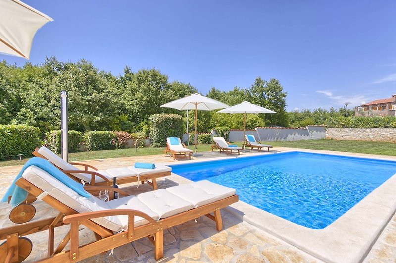 Villa Valerie with private pool