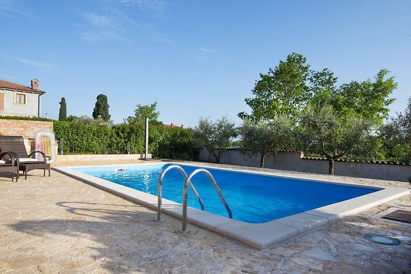 Villa Raj with private pool
