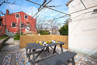 Leon the Professional Apt 2