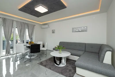 Villa LiLi Apt 1 met balkon
