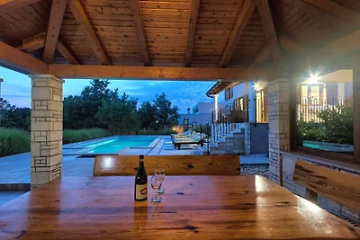 Villa Stokovci