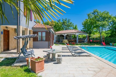 Villa Adalene mit 60 m2 Pool