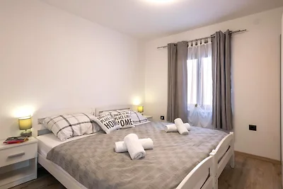 APARTMENTS LOVRIC - AP 1
