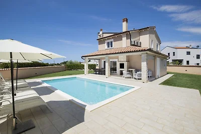 Villa Magica