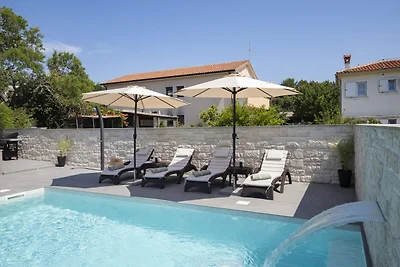 Villa Eman in Pula