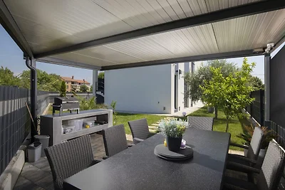 Apartment Dorota mit privatem Pool