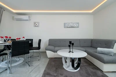 Villa LiLi Apt 2