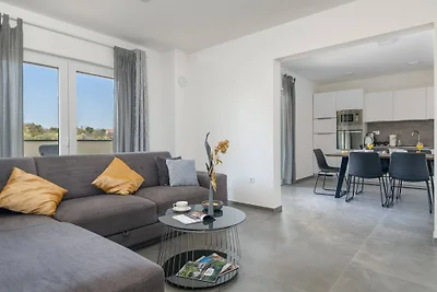 Villa Dora - Apt 3 "Grey"