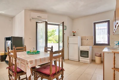 Apartments Maja Apt 3
