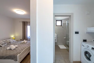 APARTMENTS LOVRIC - AP 1