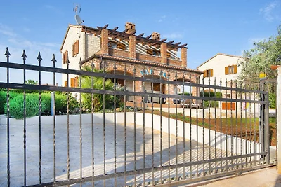 Villa Raj mit eigenem Pool