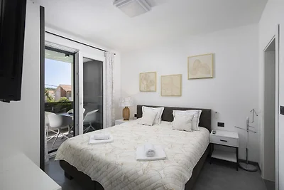 Apartment Dorota mit privatem Pool