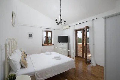 Villa Orlene
