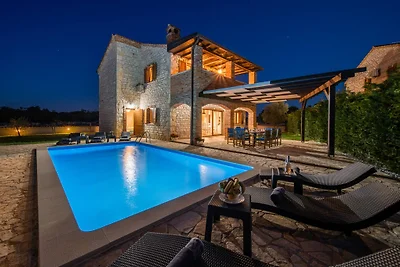Villa Mani