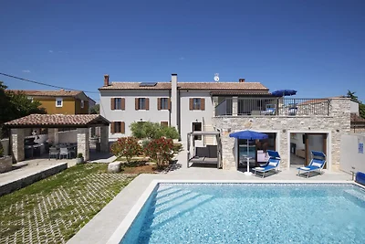 Villa Valtura
