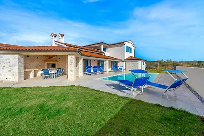 Villa Maria