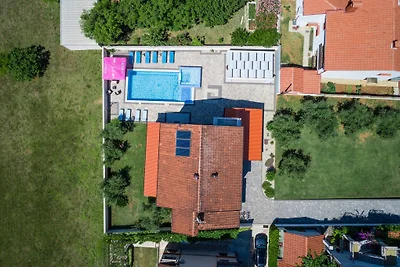 Villa con 9 camere da letto