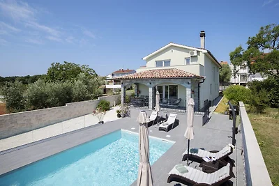 Villa Eman in Pula