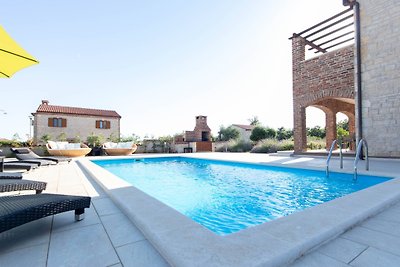 Villa Amelie mit eigenem Pool