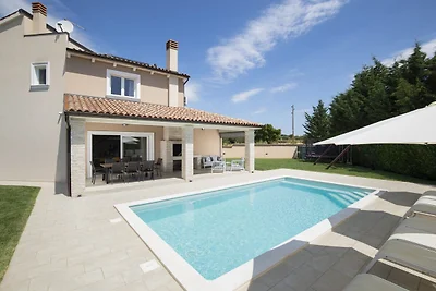Villa Magica