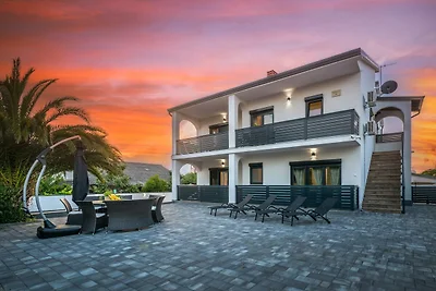 Villa LiLi Apt 2