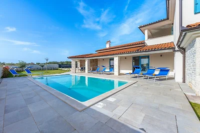 Villa Maria