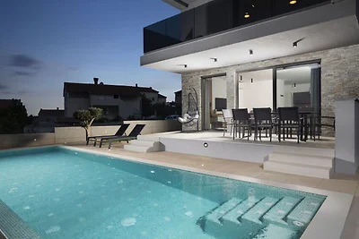 Villa Leola