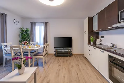 APARTMENTS LOVRIC - AP 1
