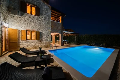 Villa Mani