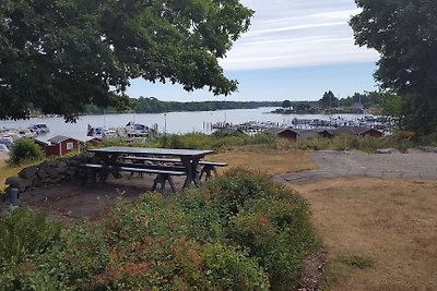 Kalvösundsvägen, Matvik