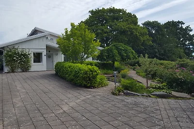 Kalvösundsvägen, Matvik