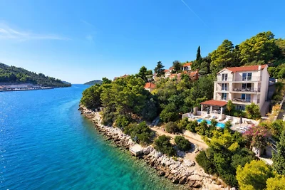 | Villa am Strand con piscina privata