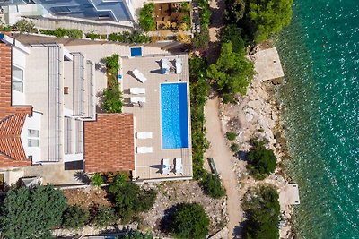 | Villa am Strand mit privatem Pool