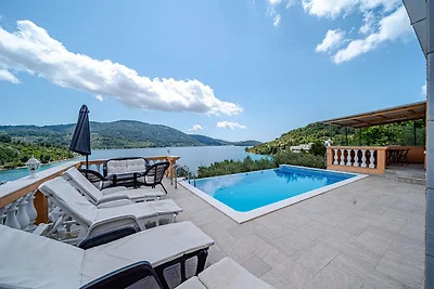 Villa Plitvine